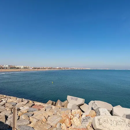 Captivating In Near Seabeach *