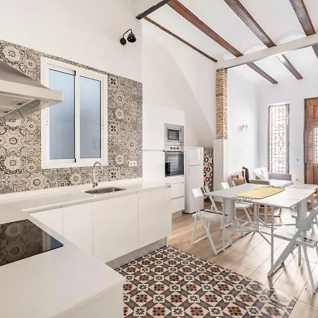 Captivating In Near Seabeach Holiday home