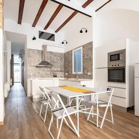 Captivating In Near Seabeach Valencia